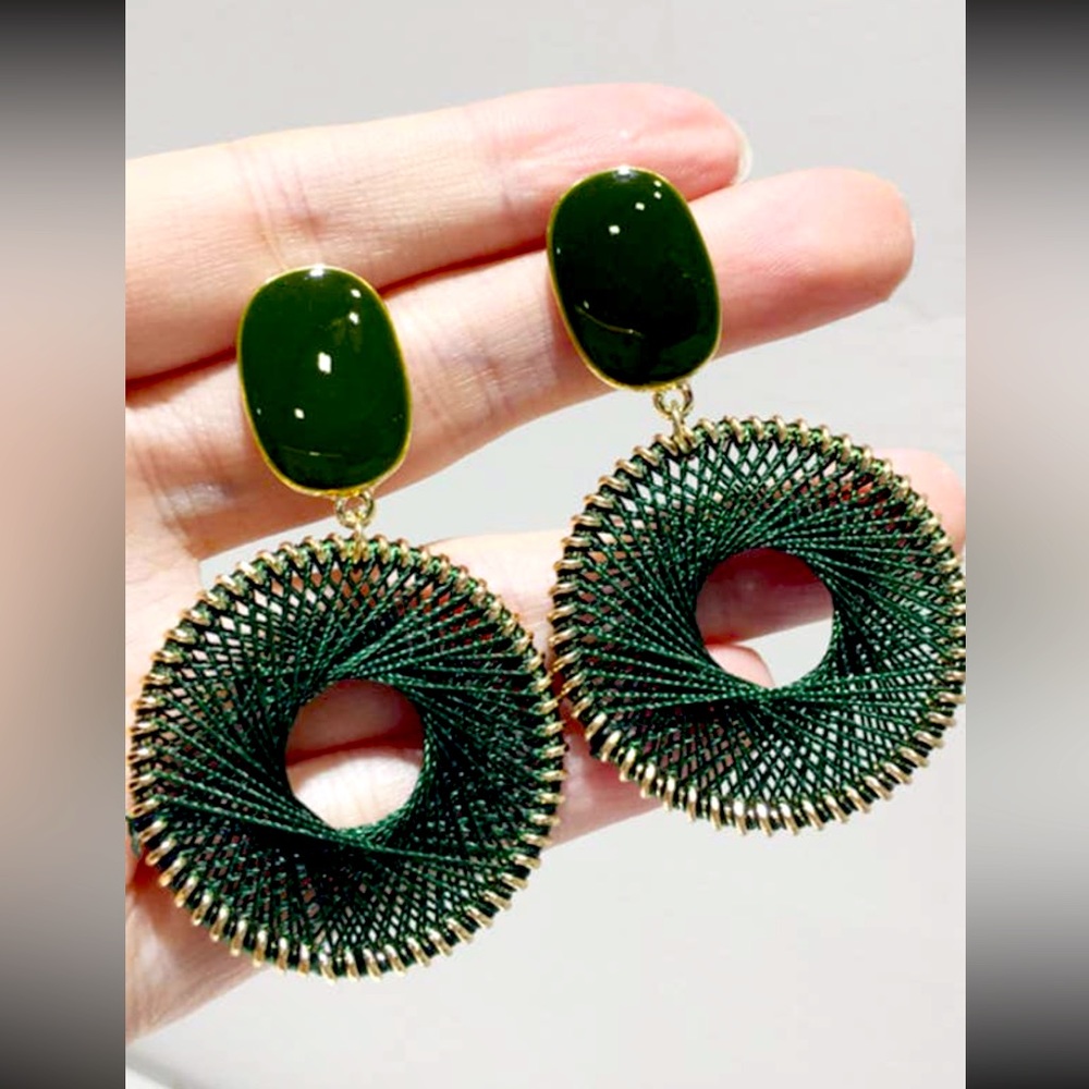 WOVEN GREEN GOLD EARRINGS 💚💚💚💚